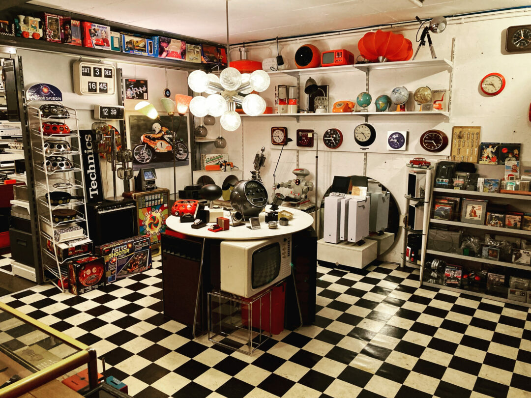 Vintageuniverse Store